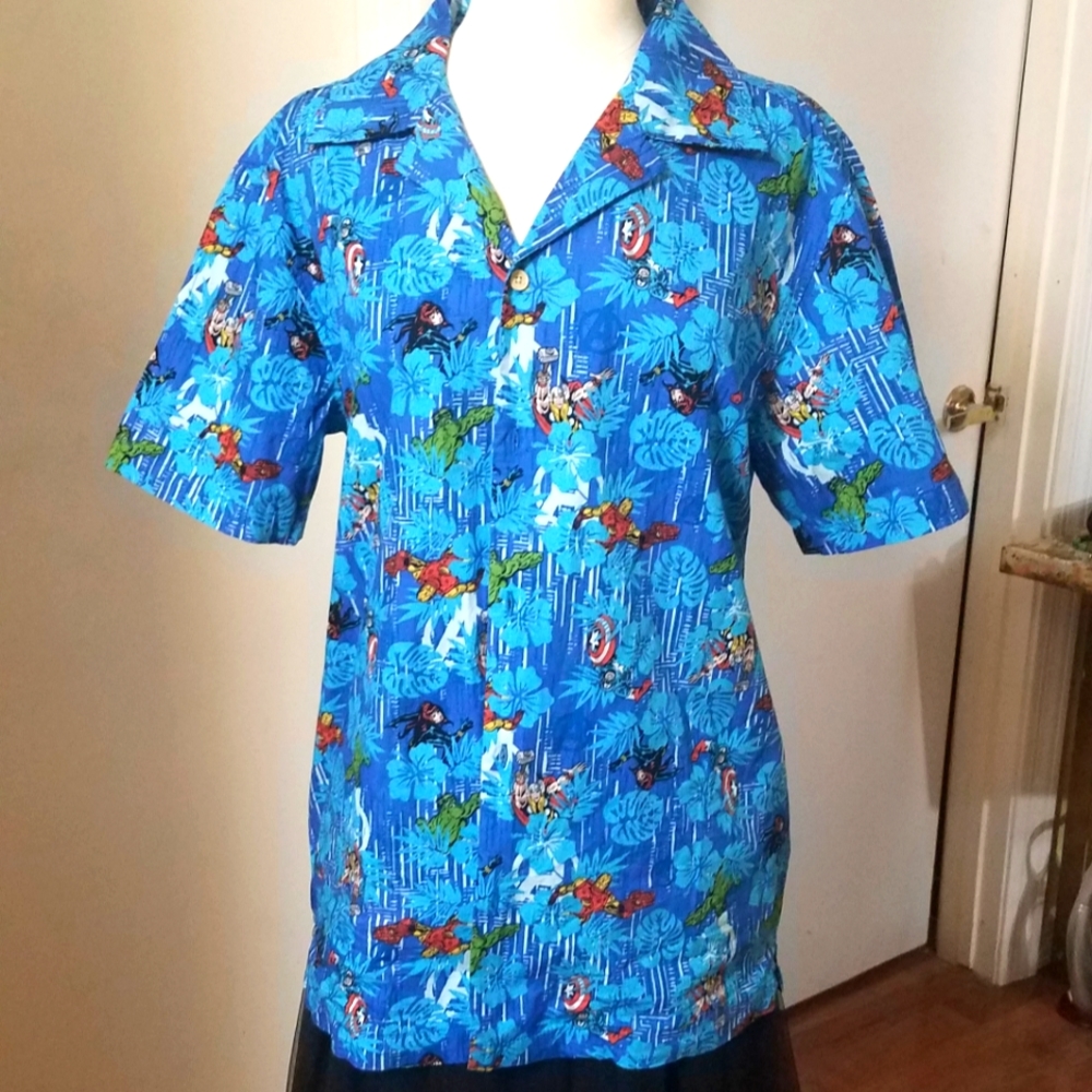 NEW Button Up Marvel Super Hero Hawaiian Shirt